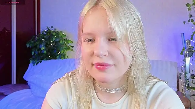 Mila Lioness online show from September 11, 2025, 5:29 am