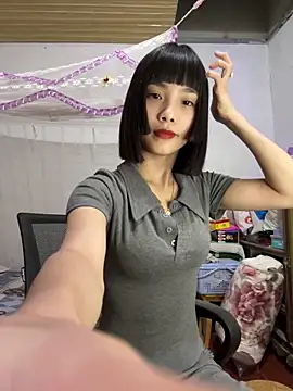 Snapshot of andymi1 chatting on September 10, 2025, 1:55 pm andymi1 online show from September 10, 2025, 1:55 pm