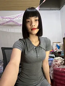 Snapshot of andymi1 chatting on September 14, 2025, 4:22 am andymi1 online show from September 14, 2025, 4:22 am