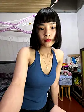 Snapshot of andymi1 chatting on October 3, 2025, 2:47 pm andymi1 online show from October 3, 2025, 2:47 pm