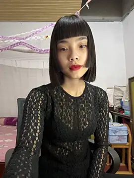 Snapshot of andymi1 chatting on October 17, 2025, 2:04 am andymi1 online show from October 17, 2025, 2:04 am