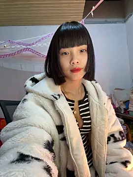 Snapshot of andymi1 chatting on February 8, 2026, 2:37 am andymi1 online show from February 8, 2026, 2:37 am