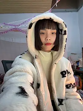 Snapshot of andymi1 chatting on February 11, 2026, 1:27 pm andymi1 online show from February 11, 2026, 1:27 pm