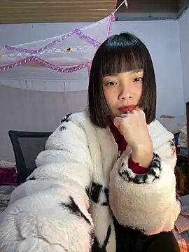 Snapshot of andymi1 chatting on February 13, 2026, 1:40 pm andymi1 online show from February 13, 2026, 1:40 pm