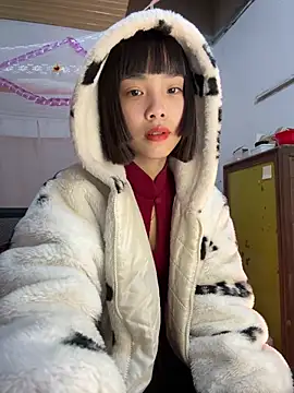 Snapshot of andymi1 chatting on February 14, 2026, 2:19 am andymi1 online show from February 14, 2026, 2:19 am