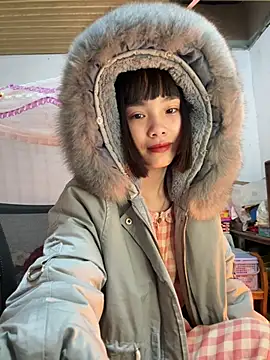 Snapshot of andymi1 chatting on March 11, 2026, 2:06 am andymi1 online show from March 11, 2026, 2:06 am