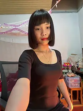 Snapshot of andymi1 chatting on March 23, 2026, 12:53 pm andymi1 online show from March 23, 2026, 12:53 pm