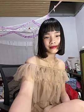 andymi1 online show from May 7, 2026, 2:06 am