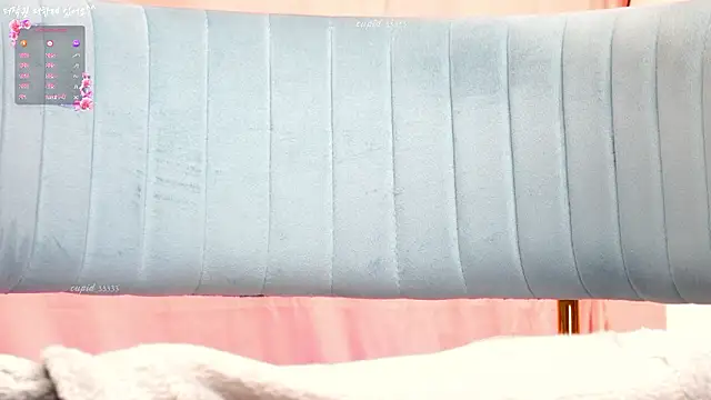 Snapshot of Cupid_33333 chatting on October 8, 2025, 7:39 am Cupid 33333 online show from October 8, 2025, 7:39 am