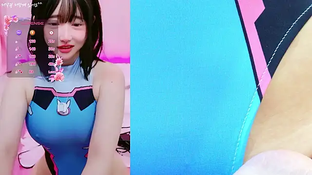 Snapshot of Cupid_33333 chatting on October 16, 2025, 12:28 pm Cupid 33333 online show from October 16, 2025, 12:28 pm