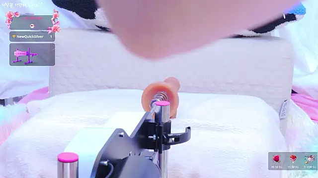 Snapshot of Cupid_33333 chatting on October 29, 2025, 2:19 pm Cupid 33333 online show from October 29, 2025, 2:19 pm