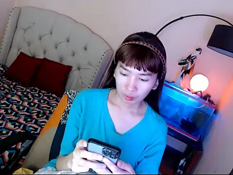 Snapshot of ShantalFoxxy_ chatting on October 17, 2025, 2:08 pm ShantalFoxxy  online show from October 17, 2025, 2:08 pm