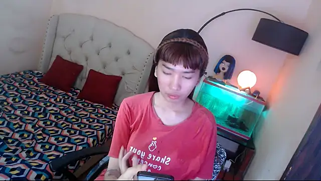 ShantalFoxxy  online show from November 11, 2025, 1:16 am