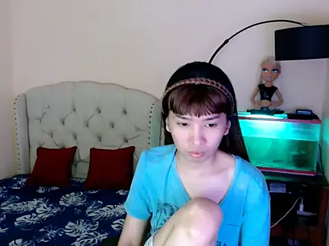 Snapshot of ShantalFoxxy_ chatting on February 18, 2026, 2:35 pm ShantalFoxxy online show from February 18, 2026, 2:35 pm