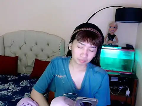 Snapshot of ShantalFoxxy_ chatting on February 23, 2026, 1:30 pm ShantalFoxxy online show from February 23, 2026, 1:30 pm