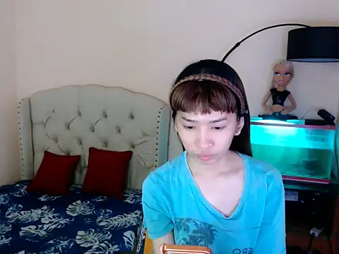 Snapshot of ShantalFoxxy_ chatting on February 26, 2026, 1:15 am ShantalFoxxy online show from February 26, 2026, 1:15 am