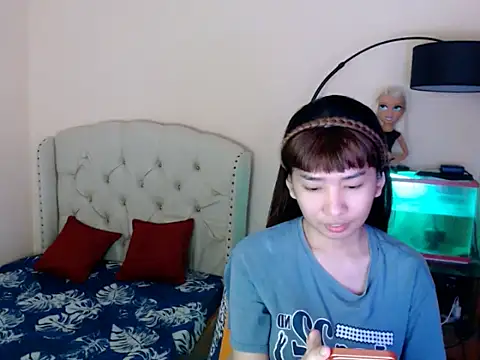 Snapshot of ShantalFoxxy_ chatting on March 4, 2026, 1:22 am ShantalFoxxy online show from March 4, 2026, 1:22 am