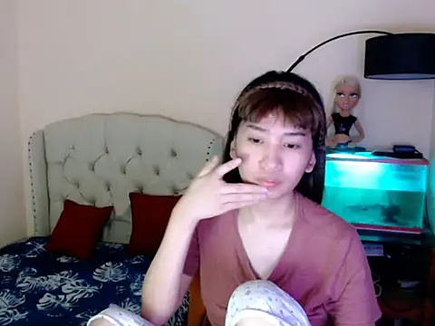 Snapshot of ShantalFoxxy_ chatting on March 4, 2026, 1:28 pm ShantalFoxxy online show from March 4, 2026, 1:28 pm