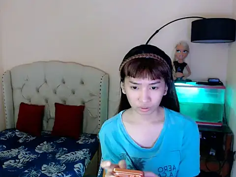 Snapshot of ShantalFoxxy_ chatting on March 7, 2026, 5:59 am ShantalFoxxy online show from March 7, 2026, 5:59 am