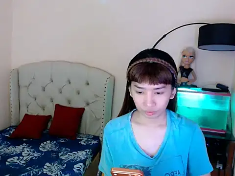 Snapshot of ShantalFoxxy_ chatting on March 15, 2026, 12:05 am ShantalFoxxy online show from March 15, 2026, 12:05 am