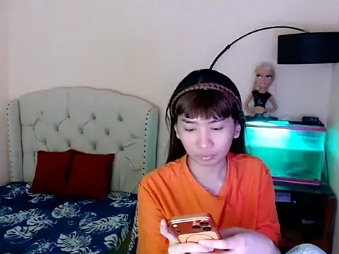 Snapshot of ShantalFoxxy_ chatting on March 20, 2026, 12:54 pm ShantalFoxxy online show from March 20, 2026, 12:54 pm