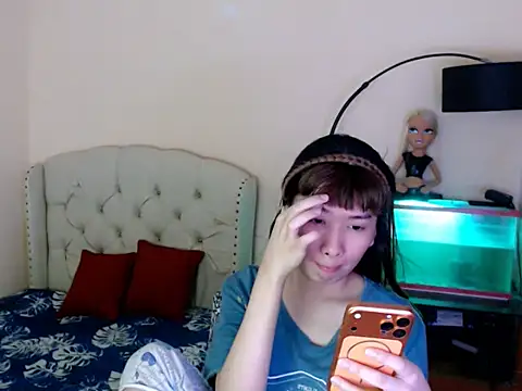 Snapshot of ShantalFoxxy_ chatting on March 23, 2026, 12:53 pm ShantalFoxxy online show from March 23, 2026, 12:53 pm