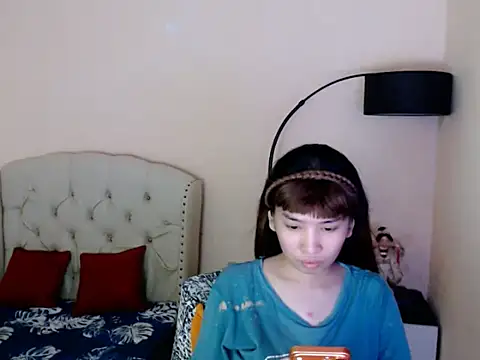 ShantalFoxxy  online show from July 20, 2026, 2:15 am
