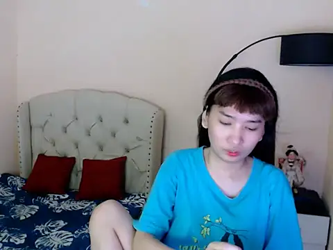 ShantalFoxxy  online show from July 24, 2026, 1:25 am
