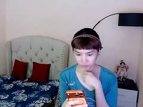 ShantalFoxxy  online show from August 4, 2026, 11:51 pm