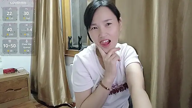 Snapshot of Haili-1 chatting on October 15, 2025, 2:06 pm Haili-1 online show from October 15, 2025, 2:06 pm