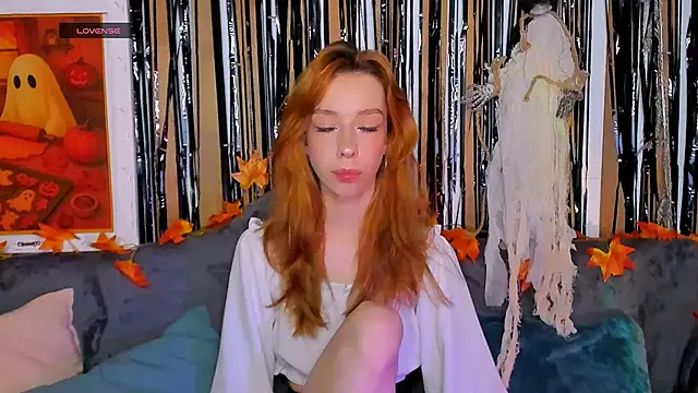 Lori Williams online show from October 27, 2025, 12:58 am