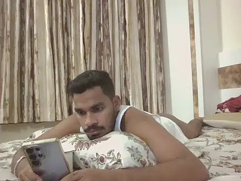 desimax online show from September 10, 2025, 1:33 pm