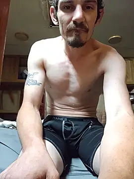 mike42088 online show from April 26, 2026, 11:08 am