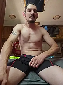 Snapshot of mike42088 chatting on May 26, 2026, 7:43 pm mike42088 online show from May 26, 2026, 7:43 pm