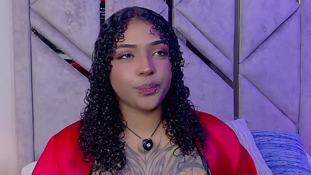 Cristal-Jonnes online show from May 15, 2026, 4:19 am