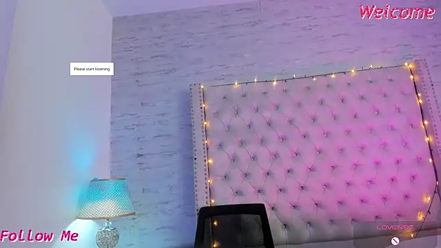 Pamelamiler   online show from May 12, 2026, 12:24 pm