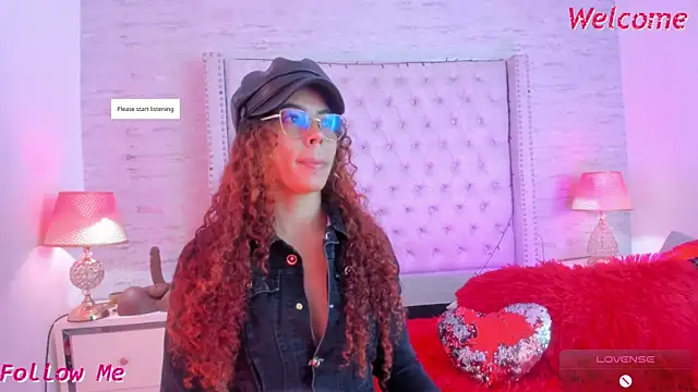 Pamelamiler   online show from May 17, 2026, 12:56 pm