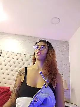 Pamelamiler   online show from June 4, 2026, 11:38 am