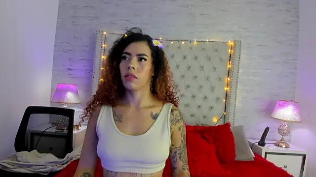 Pamelamiler   online show from June 9, 2026, 1:01 pm
