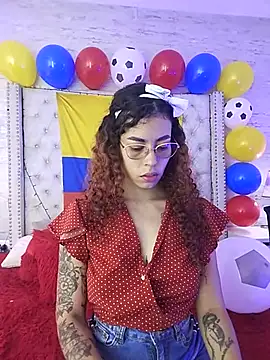 Pamelamiler   online show from June 25, 2026, 1:15 pm