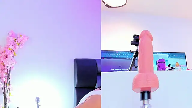 maily zanss online show from February 22, 2026, 8:07 pm