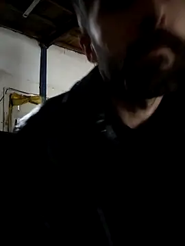 Snapshot of S-kt-et chatting on April 2, 2026, 9:40 am S-kt-et online show from April 2, 2026, 9:40 am
