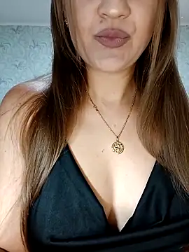 Snapshot of Viola3102 chatting on September 23, 2025, 3:15 pm Viola3102 online show from September 23, 2025, 3:15 pm