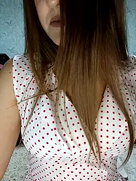 Snapshot of Viola3102 chatting on October 18, 2025, 4:41 pm Viola3102 online show from October 18, 2025, 4:41 pm