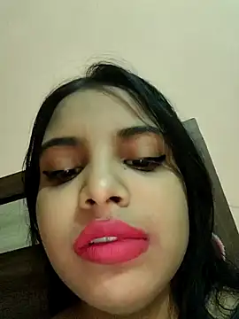 Maahhii 2 online show from May 5, 2026, 8:28 pm