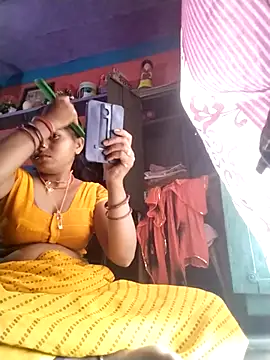 Snapshot of Hot_yasha chatting on September 17, 2025, 6:59 am Hot yasha online show from September 17, 2025, 6:59 am