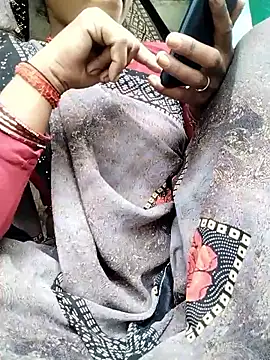 Snapshot of Hot_yasha chatting on October 6, 2025, 4:32 am Hot yasha online show from October 6, 2025, 4:32 am