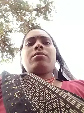 Snapshot of Hot_yasha chatting on October 16, 2025, 5:08 am Hot yasha online show from October 16, 2025, 5:08 am