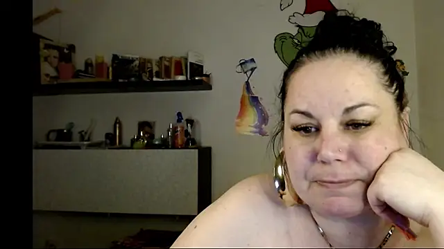 andreea2011 online show from March 18, 2026, 7:39 pm