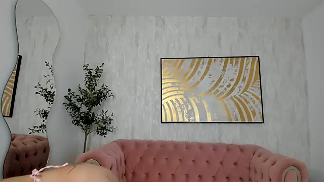 Prissi rivas online show from November 6, 2025, 5:19 am